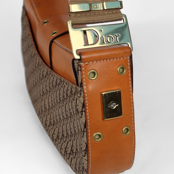 Dior Street Chic Columbus Shoulder Bag - Picture 7 of 14